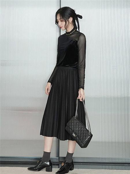 艺元素女装品牌2020秋冬黑色网纱拼接半透明设计性感连衣裙