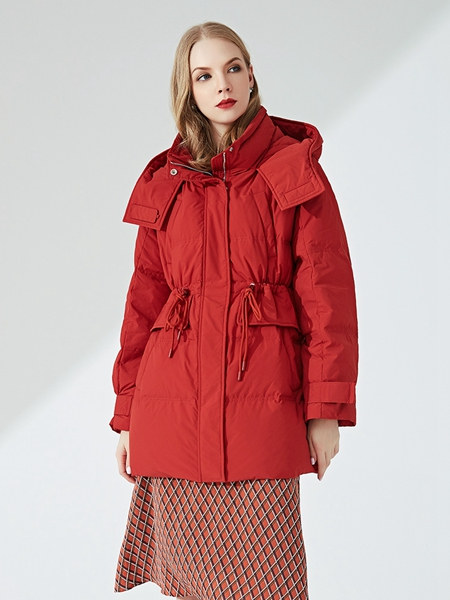 恒泽女装品牌2020秋冬红色束腰抽绳设计派克服
