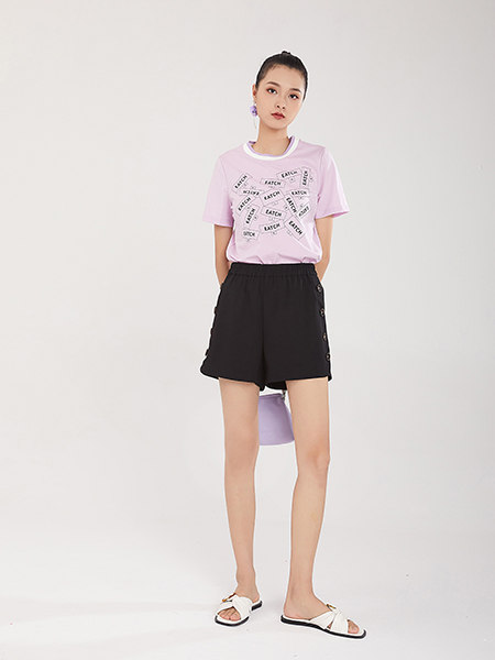EATCH女装品牌2021春夏粉色印花圆领短袖T恤