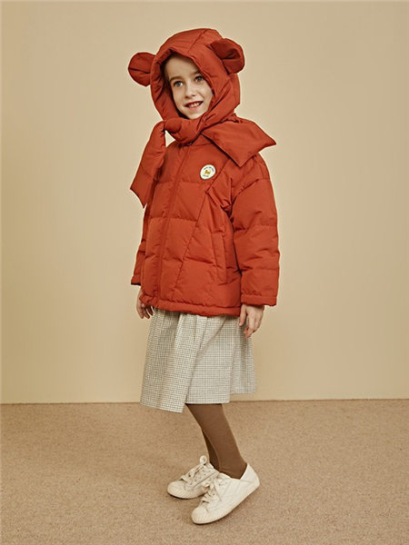 棉先生（男装）、初棉（女装）、棉叔叔（童装）童装品牌2020秋冬潮流红色熊带帽羽绒服