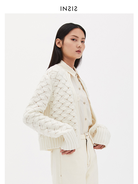 INSIS FEMME女装品牌2020秋冬白色鱼鳞色织针织外套