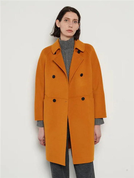 己以女装品牌2020秋冬橘黄色翻领双排扣中长款大衣