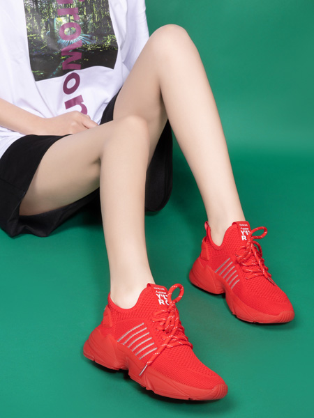 YRC时尚由你鞋帽/领带品牌2021春夏红色透气运动鞋