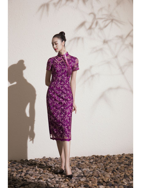 香西旗袍女装品牌2021春夏紫色雪纺旗袍