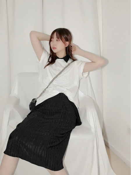 JOU SEO MOK女装品牌2021春夏慵懒套裙