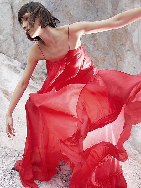 锡瑅M.HITI女装品牌2021春夏红色吊带裙