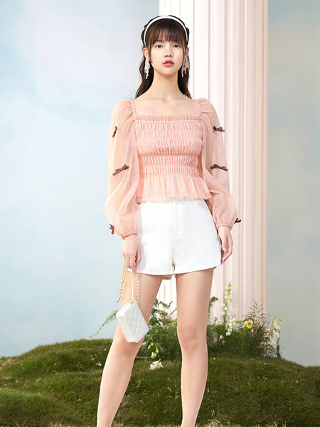 糖力潮品(TAMMYTANGS)女装品牌2021春夏H领收腰袖粉色上衣