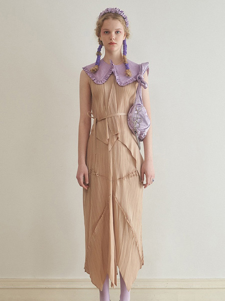 BIBILEE女装品牌2021春夏季娃娃领紫色拼接时尚无袖长裙