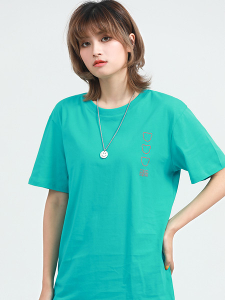 Jeanswest真维斯女装品牌2021夏季朋克绿色T恤