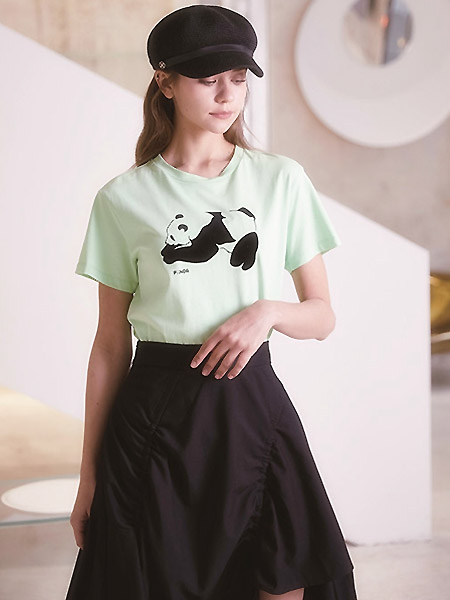 凡恩女装品牌2021夏季青色小熊猫图案T恤