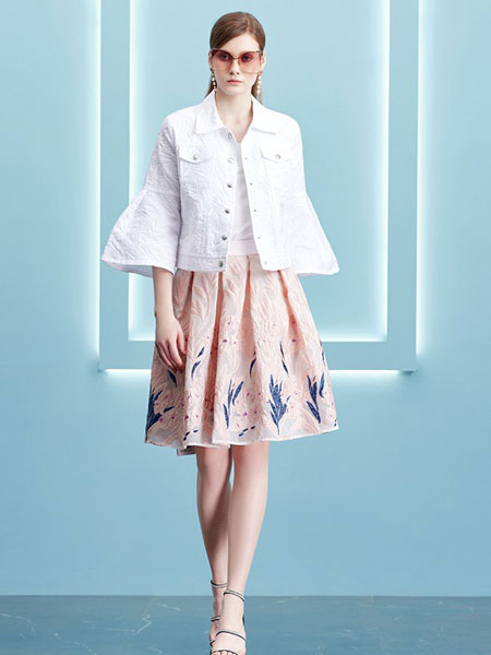 KODICE女装品牌2021春夏宽松白色时尚衬衣