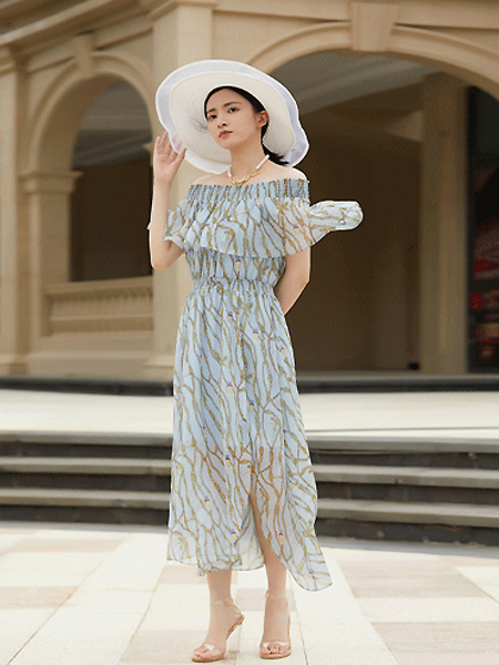 贝茜妮女装品牌2021夏季波西米亚系长款印花一字领连衣裙