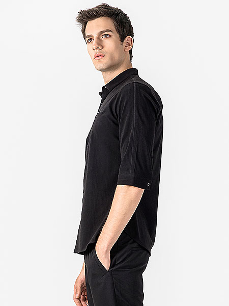 格度·佐致男装品牌2021夏季商务黑色休闲字母中袖衬衫男修身