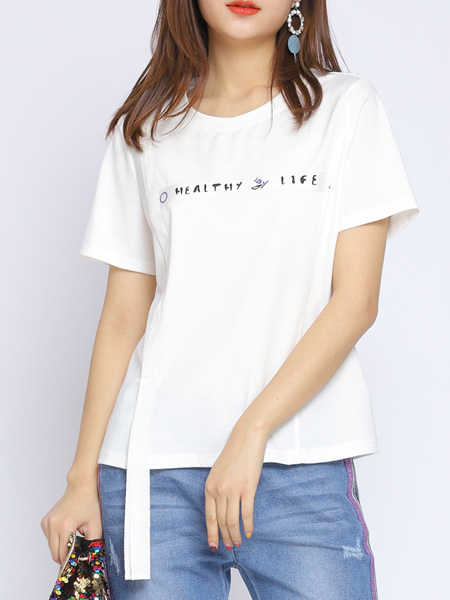 依贝奇女装品牌2021夏季棉锦白色T恤印花+织带设计洋气减龄