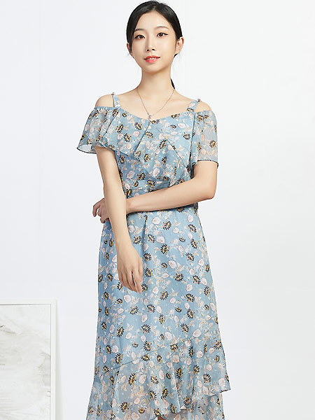 UMISKY优美世界女装品牌2021夏季清新显瘦碎花吊带连衣裙