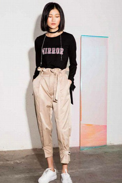 奥罗拉女装品牌2021夏季新款韩版潮流时尚休闲字母长袖打底T恤衫