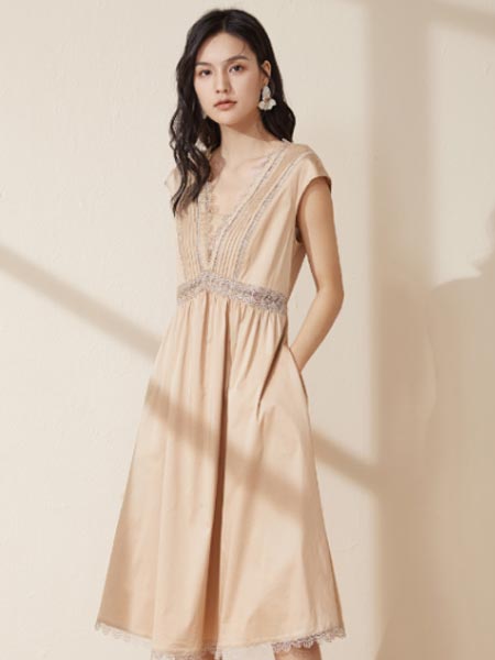 慧蘭女裝品牌2021夏季短袖條紋連衣裙