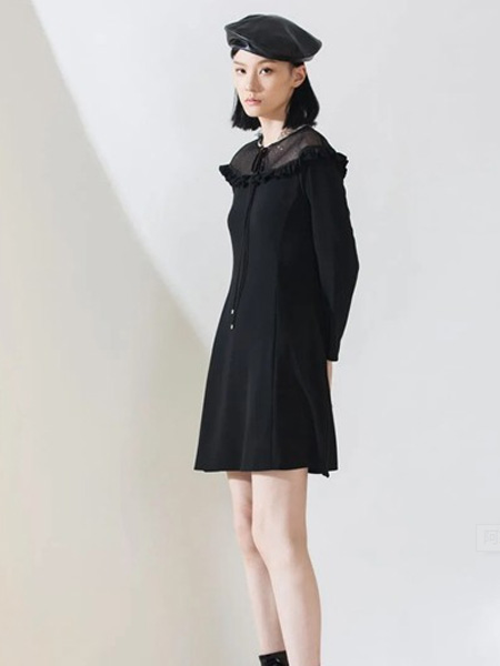 阿莱贝琳女装品牌2021春夏季韩版连衣裙