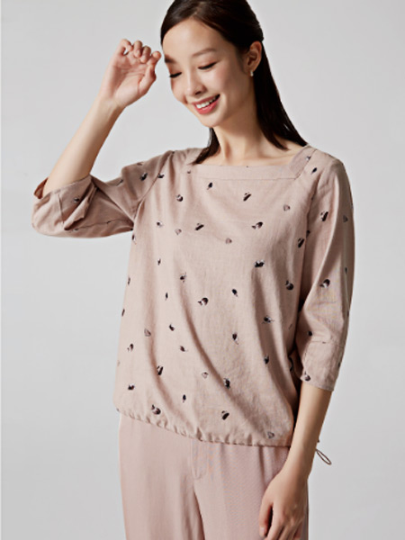 ClothScenery布景女装品牌2021夏季藕粉紫小衫