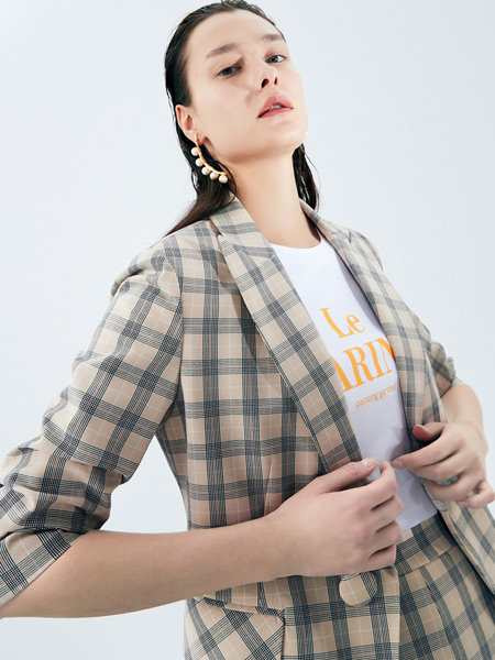 NEELLY纳俪女装品牌2021夏季格纹气质通勤小西装外套