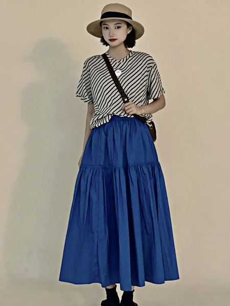 读色女装品牌2021夏季日式复古风条纹T恤蓝裙