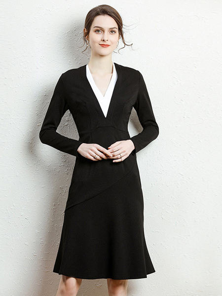 巴达莉女装品牌2021春夏新款黑色v领气质轻熟风修身打底中长款荷叶边鱼尾连衣裙