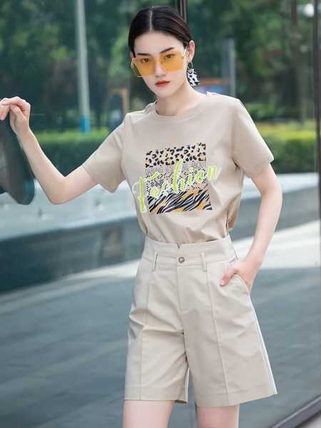 文果怡彩女装品牌2021夏季韩版刺绣字母T恤