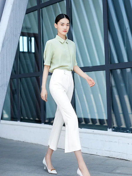 文果怡彩女装品牌2021夏季绿色休闲衬衫套装