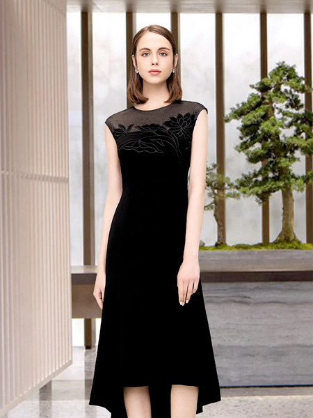 古色女装品牌2021夏季修身黑色无袖连衣裙