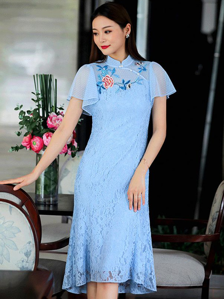 古色女装品牌2021夏季蓝色气质刺绣旗袍