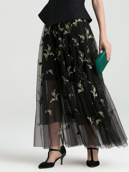 欧柏兰奴女装品牌2021秋冬新款自然腰黑色半身裙亮片设计元素仙女裙