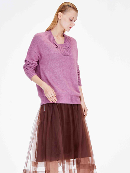 主提女装品牌2021秋季紫色V领针织毛衣