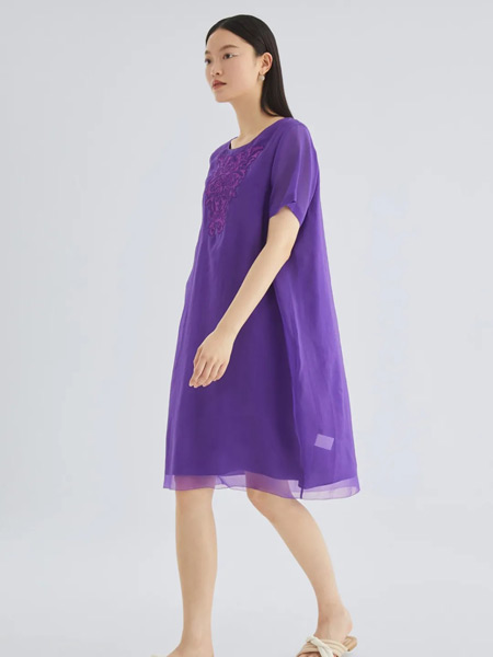 ORIGIN 安瑞井女装品牌2021夏季紫色刺绣宽松连衣裙