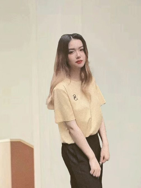 石库门女装品牌2021夏季圆领刺绣T恤