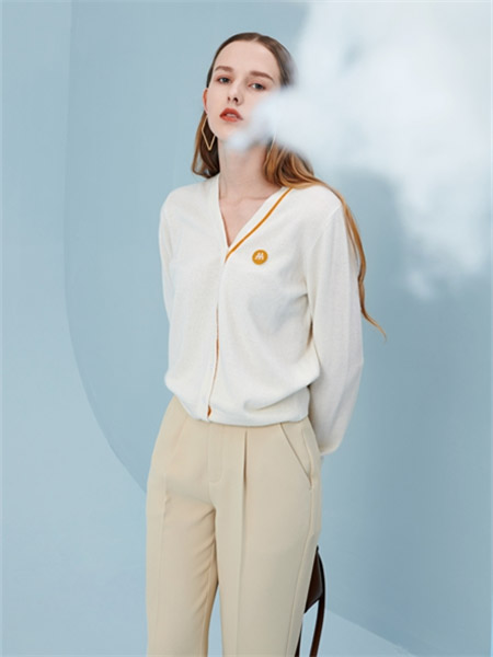 沙与沫女装品牌2021秋季白色针织衫外套