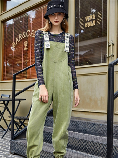 卡尼欧女装品牌2021秋季绿色背带刺绣裤