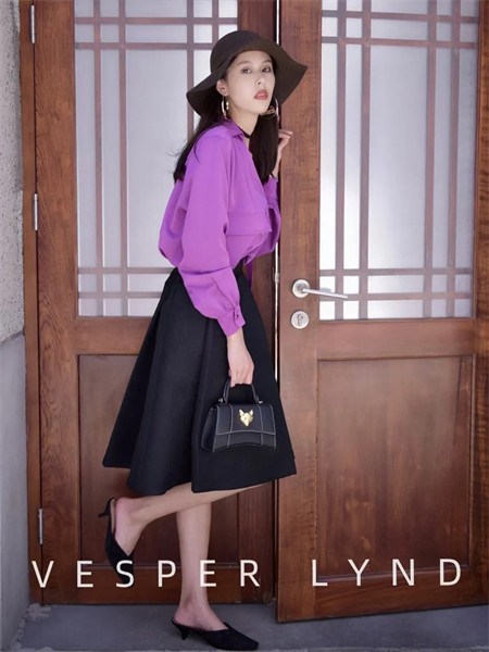 VESPER LYND女装品牌2021秋季紫色翻领长袖衬衫