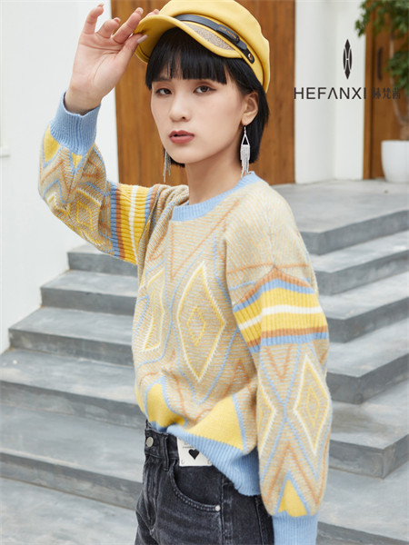 赫梵茜女装品牌2021秋季刺绣纹路针织毛衣