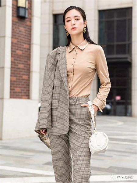 宝薇女装品牌2021秋季纹路刺绣纯棉西装两件套