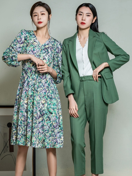 3ffusive女装品牌2021秋季绿色时尚西装套装