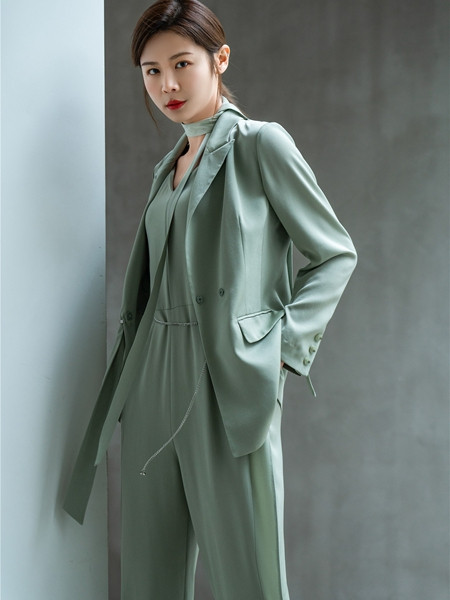 3ffusive女装品牌2021秋季时尚纯色休闲两件套