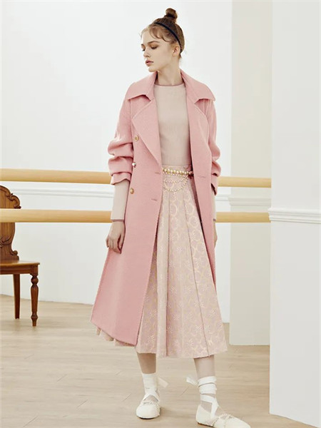 裘缇诺女装品牌2021秋季粉色时尚宽松风衣