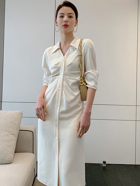 珂希莉女裝品牌2021秋季翻領褶皺修身顯瘦連衣裙