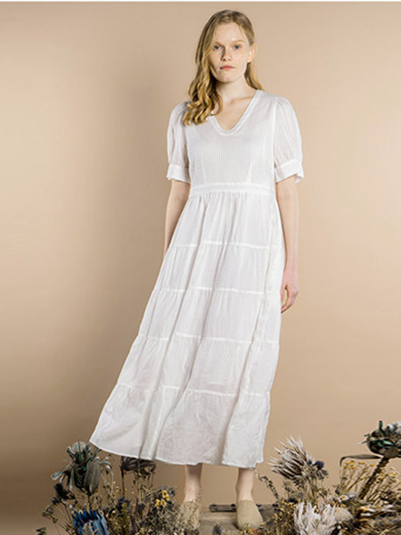 TALASA塔拉夏女装品牌2021秋季新款法式复古收腰气质仙长裙