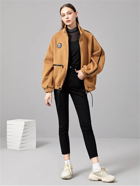 西子印象女装品牌2021秋冬休闲是高领夹克外套