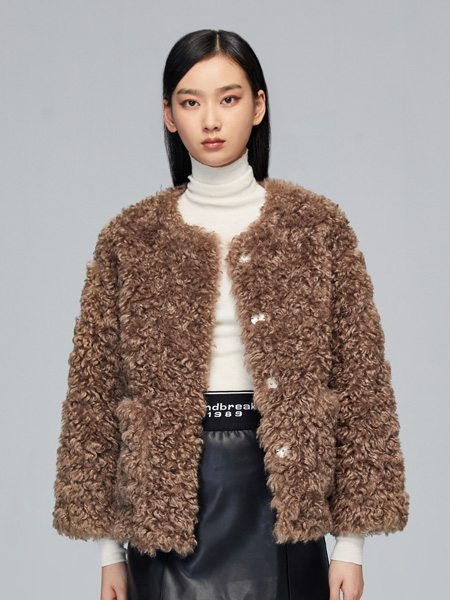 COLOVE女装品牌2021秋冬羊羔毛棕色外套