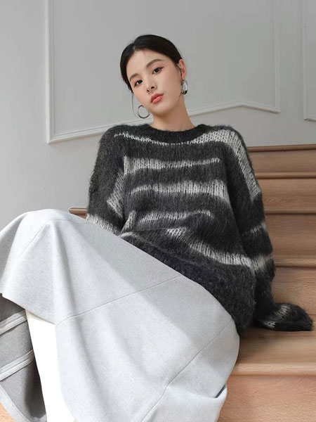 珂希莉女装品牌2021冬季拼接羊毛针织