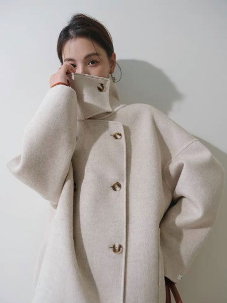珂希莉女裝品牌2021冬季高領長款韓版大衣