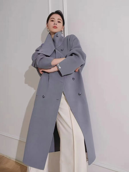 珂希莉女装品牌2021冬季长款高领大衣