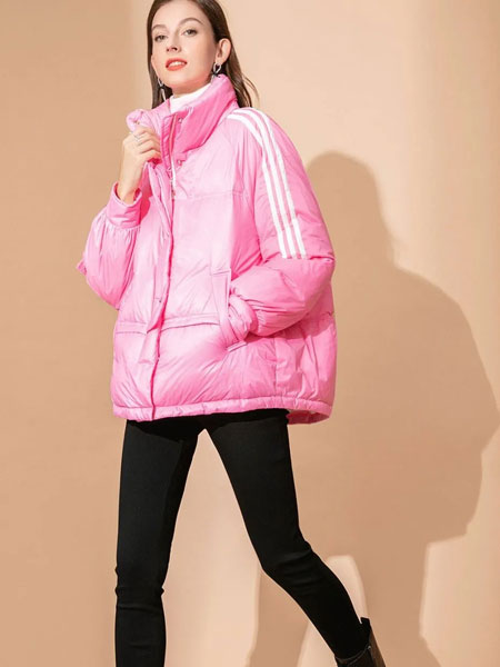 优韩一号女装品牌2021冬季条纹粉色休闲羽绒服